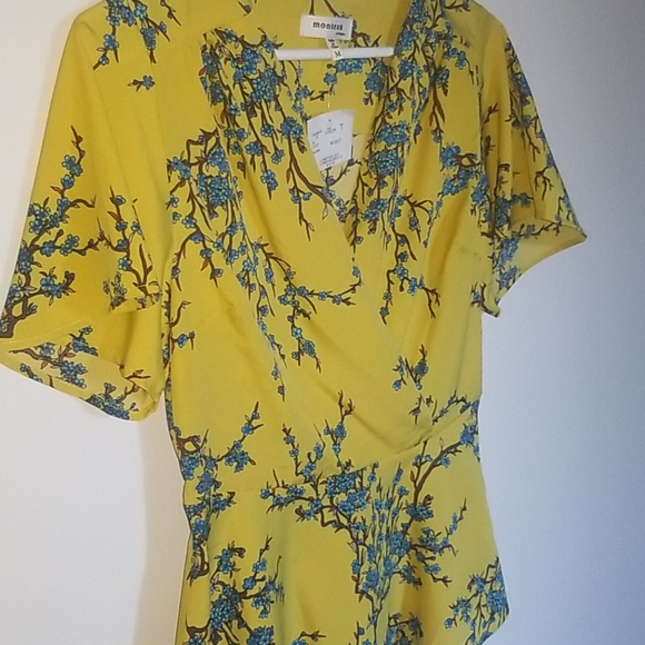 NWT - Peplum top - Picture 3 of 8